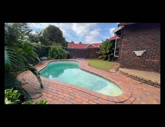 3 BEDROOM TOWNHOUSE FOR SALE IN BIRCHLEIGH